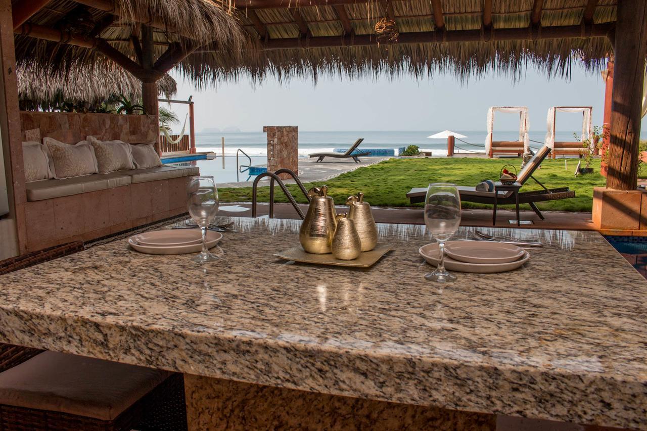 Hotel Punta Blanca Zihuatanejo