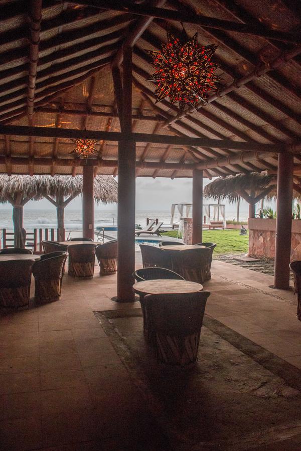 Punta Blanca Zihuatanejo