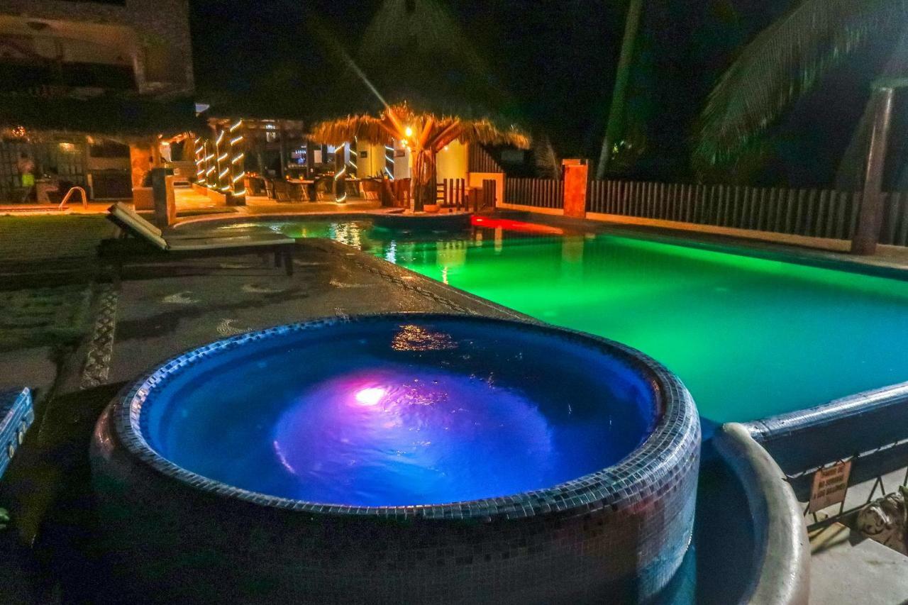 Punta Blanca Zihuatanejo